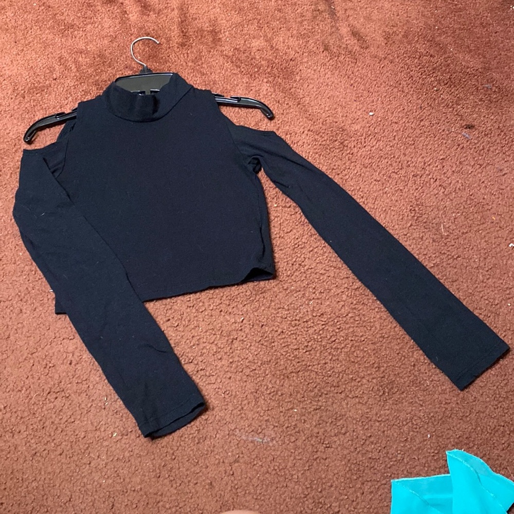 Long sleev crop top